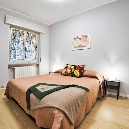 Daire La Breva Apt. Lake Como Bellagio Magreglio